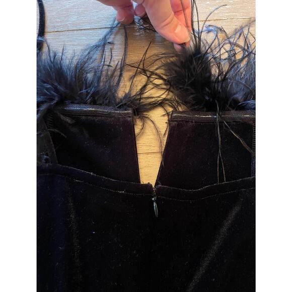 Superdown Erika Feather Mini Dress in Black Velvet Size Small 0578 - Picture 9 of 11